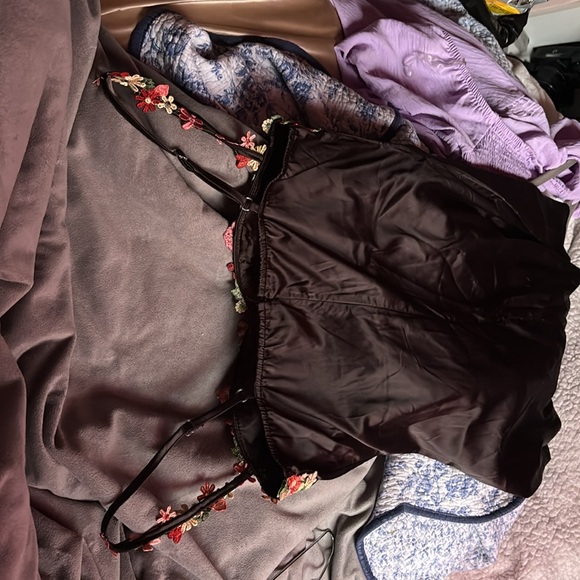 black dress with flower top - Picture 3 of 3